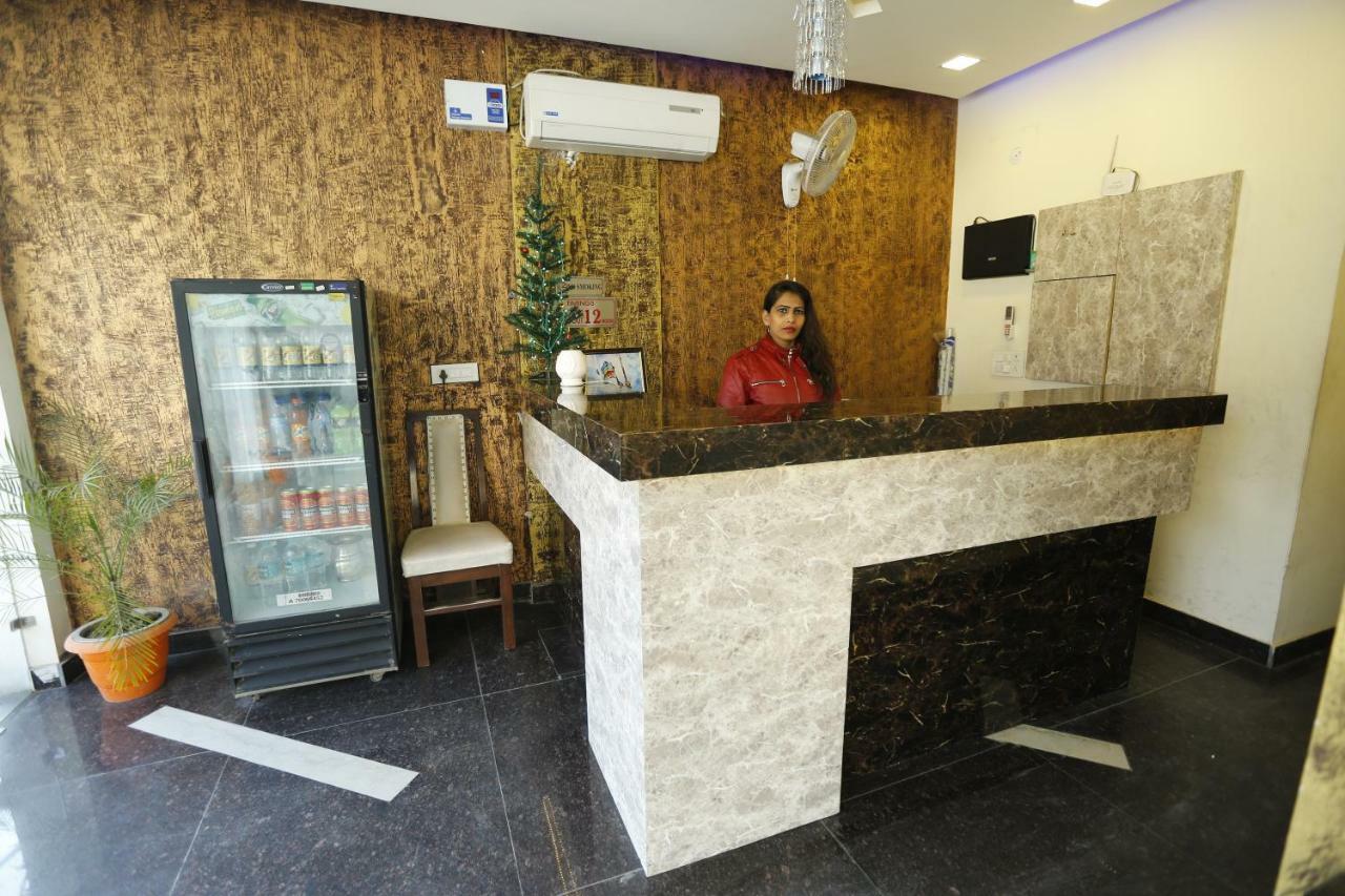 Hotel Golden Heart アムリトサル エクステリア 写真